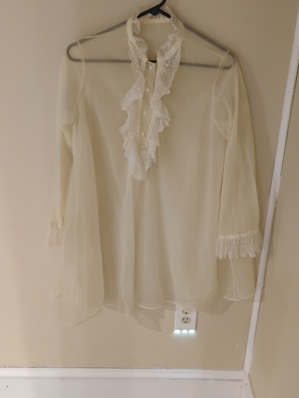 Vintage 1960s 1970s Pale Yellow Buttoned Robe Nightgown Slip Dress Set